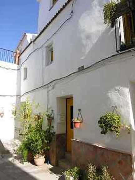 منزل للبيع في Canillas de Albaida