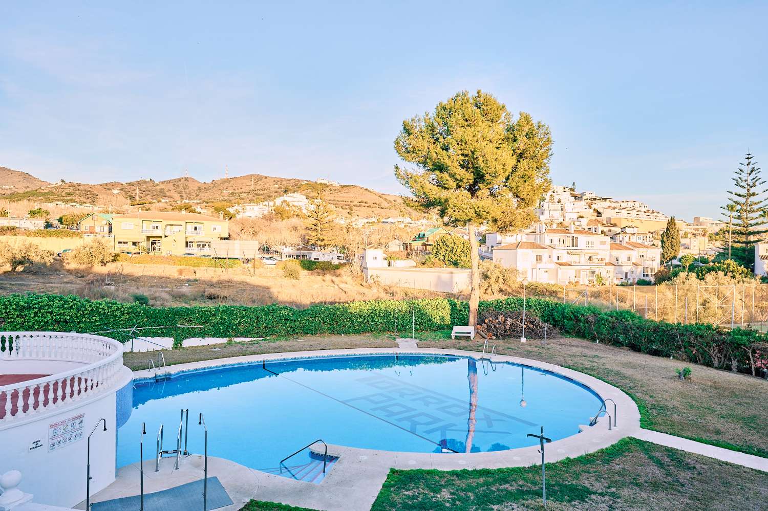 Completely renovated 1 bedroom apartment in Torrox Park
