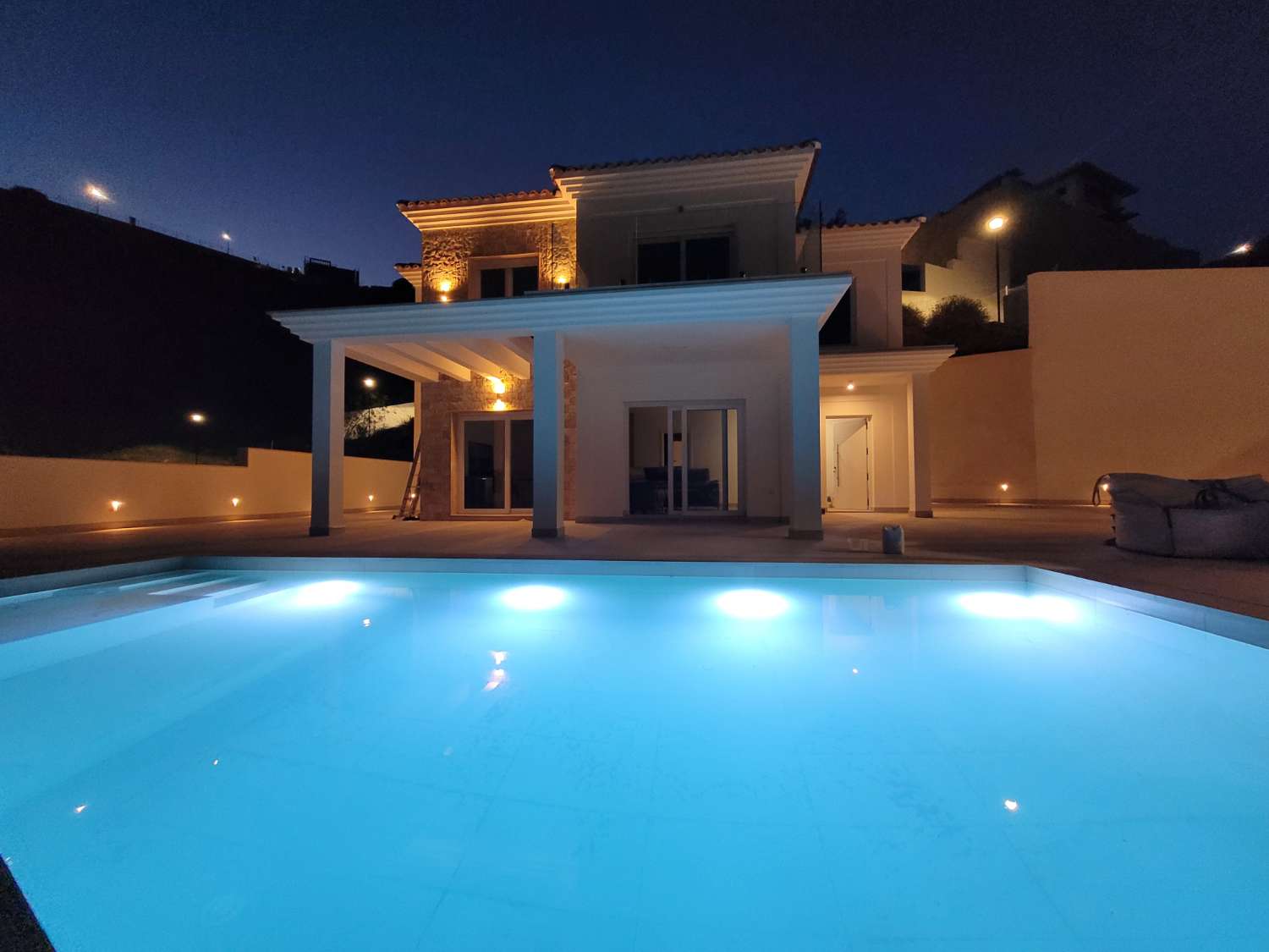 Villa in vendita a El Peñoncillo (Torrox), 975.000 €