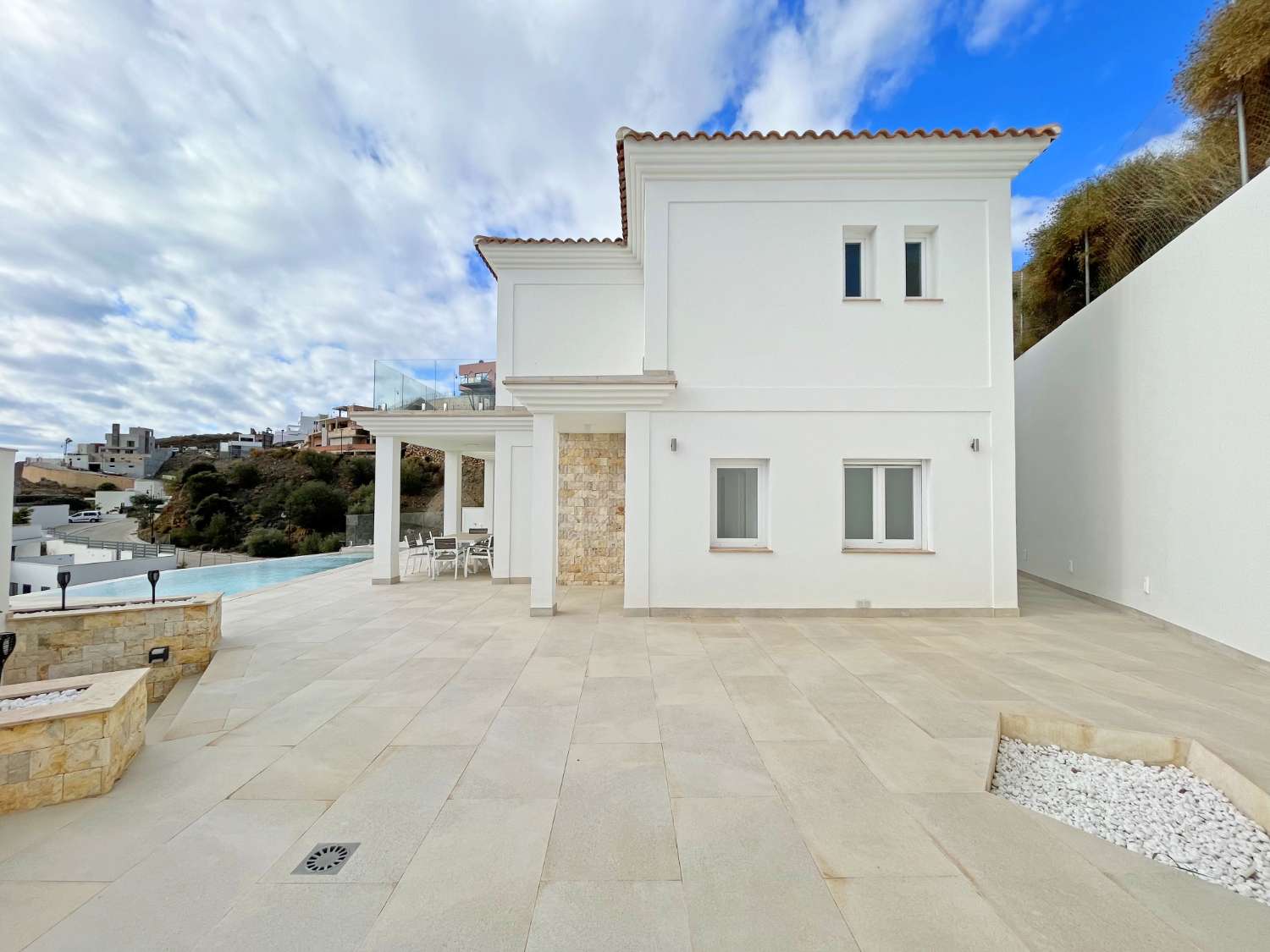 Villa en venta en El Peñoncillo (Torrox), 975.000 €