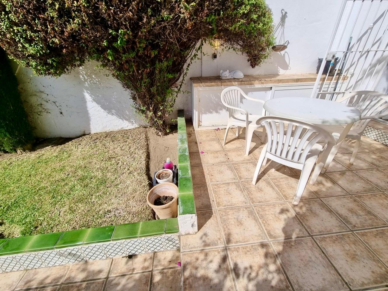 2 BEDROOM TOWNHOUSE WITH 3 TERRACES, GARDEN AND COMMUNITY POOL - NERJA, CAPISTRANO