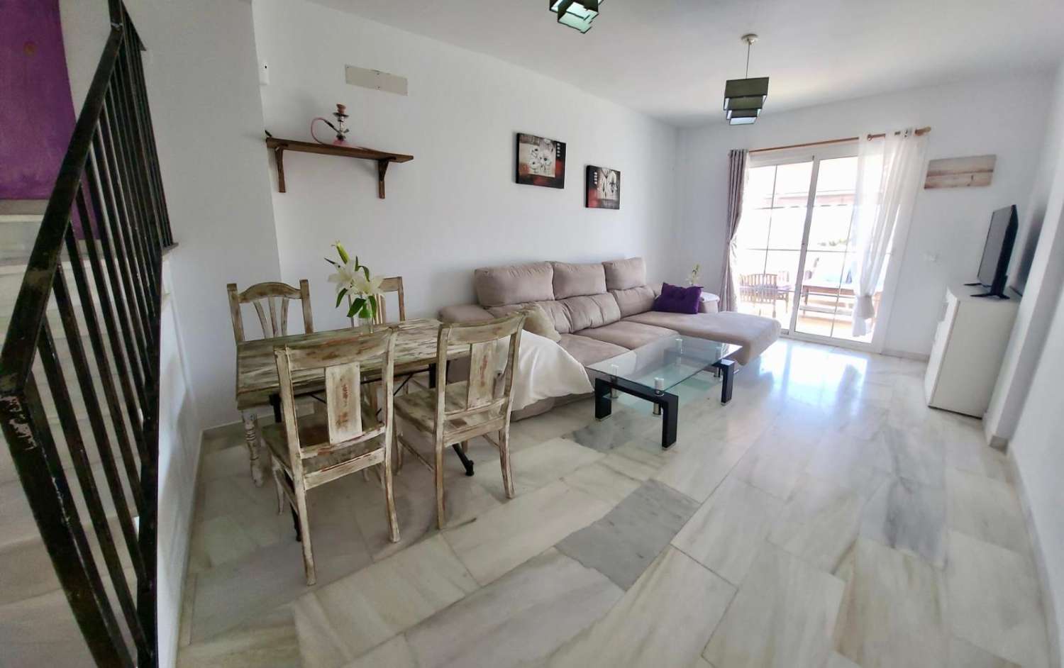 BEAUTIFUL HOUSE WITH TERRACE AND CLOSED GARAGE IN NERJA