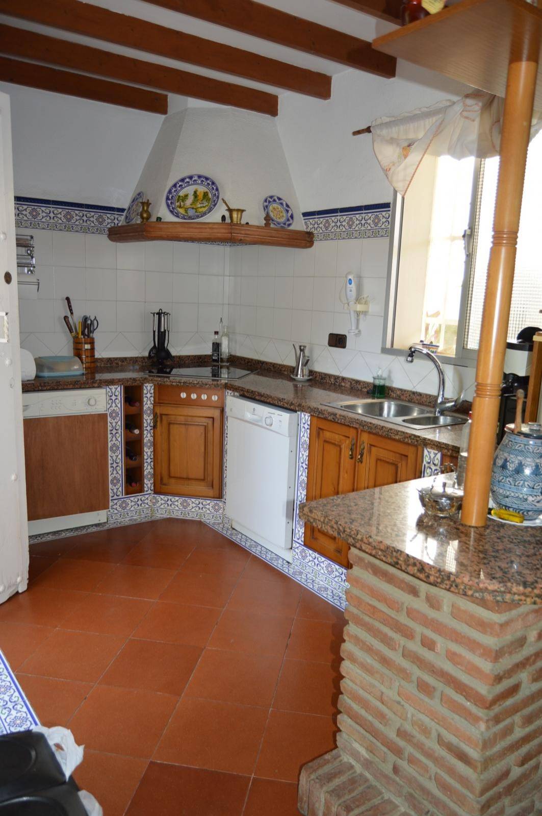 Villa for sale in Benajarafe