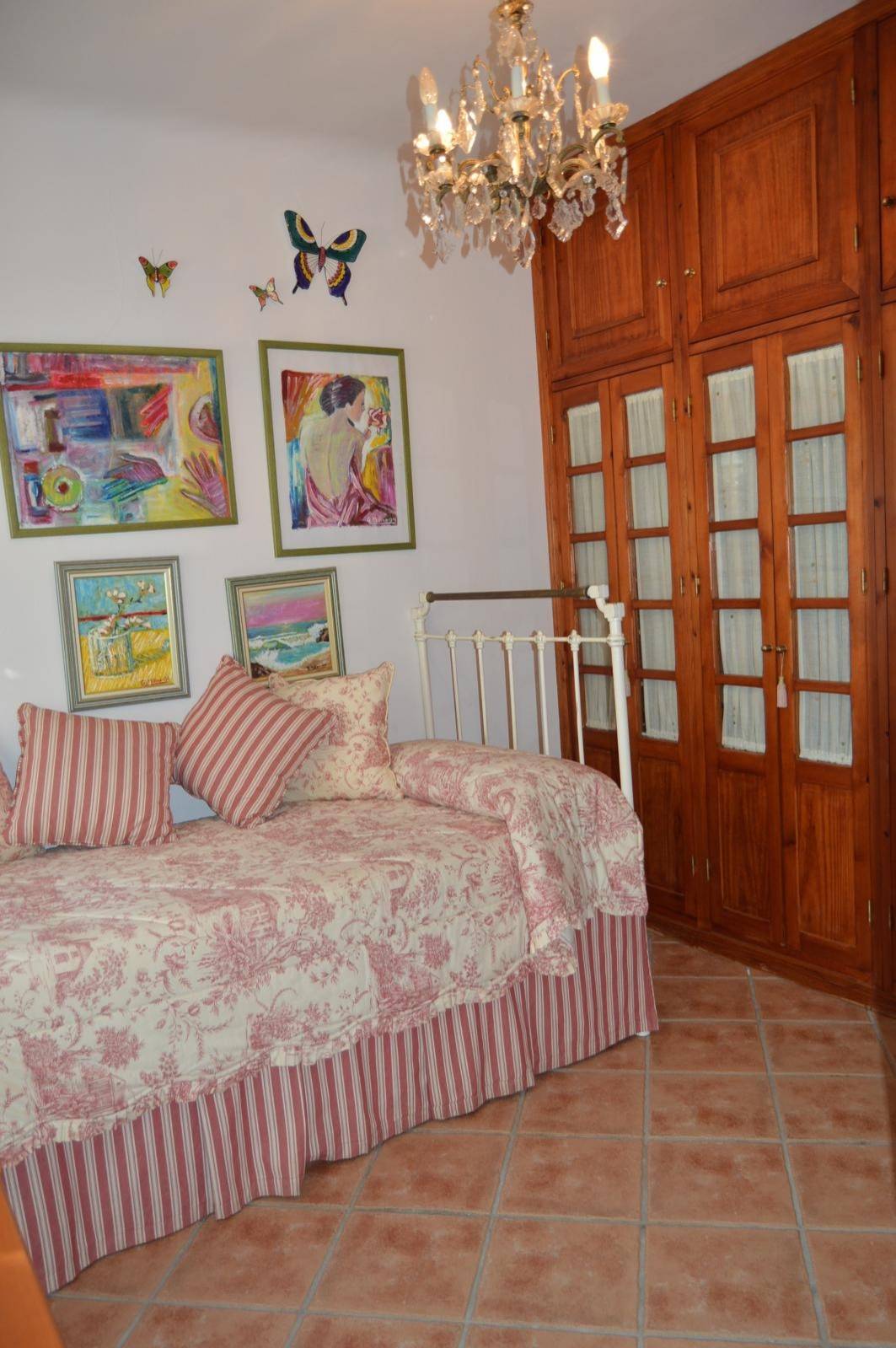 Villa en venta en Benajarafe