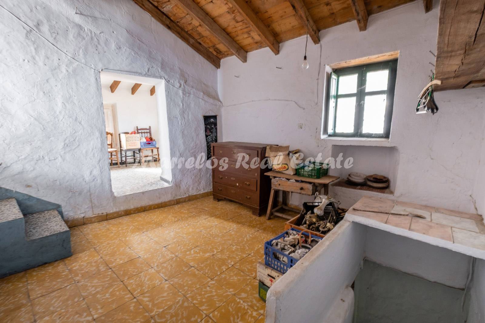 Sale of house in La Viñuela, 8 bedrooms Renovation Project - Los Romanes