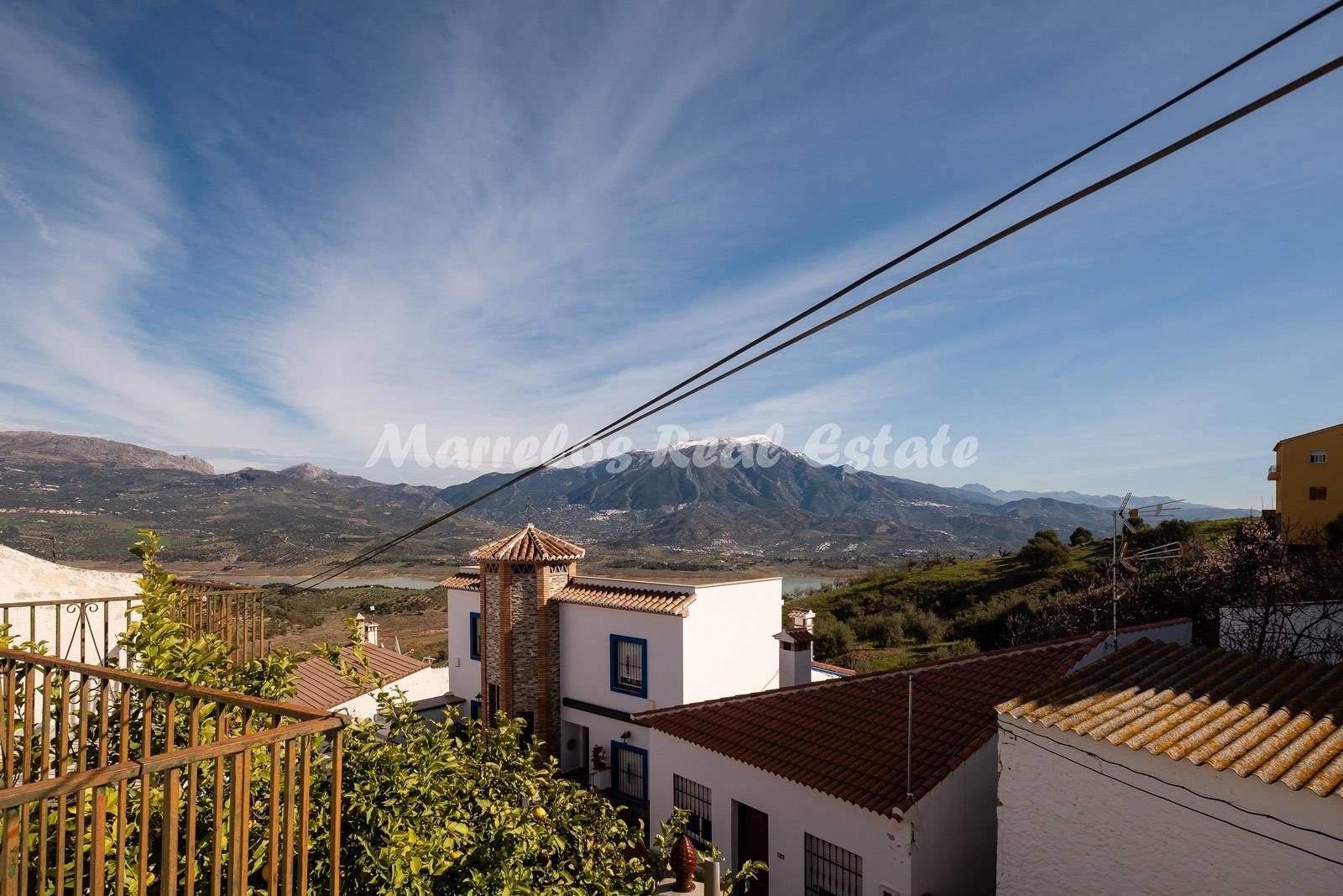 Sale of house in La Viñuela, 8 bedrooms Renovation Project - Los Romanes