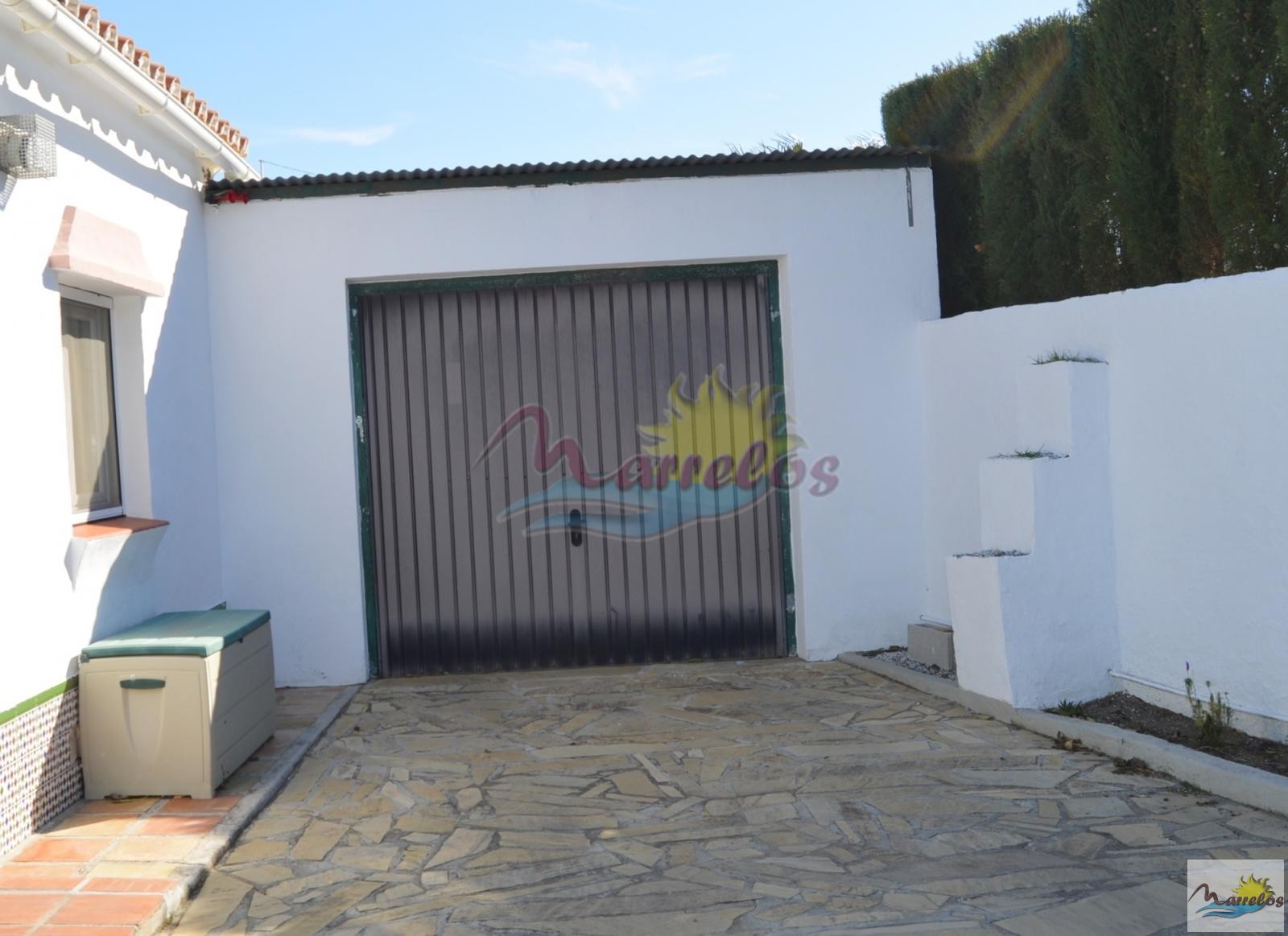 Villa for sale in Torrox