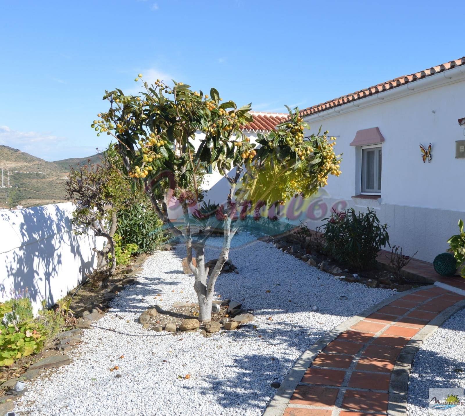 Villa en venta en Torrox