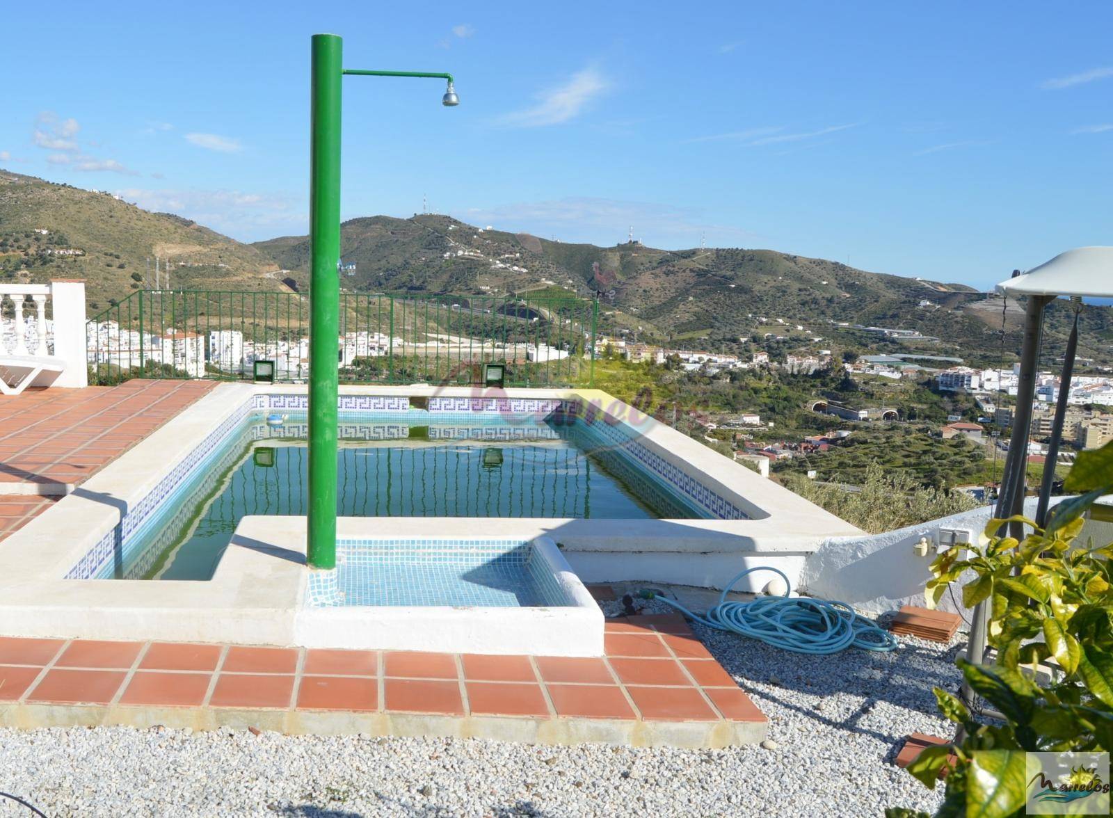 Villa for sale in Torrox