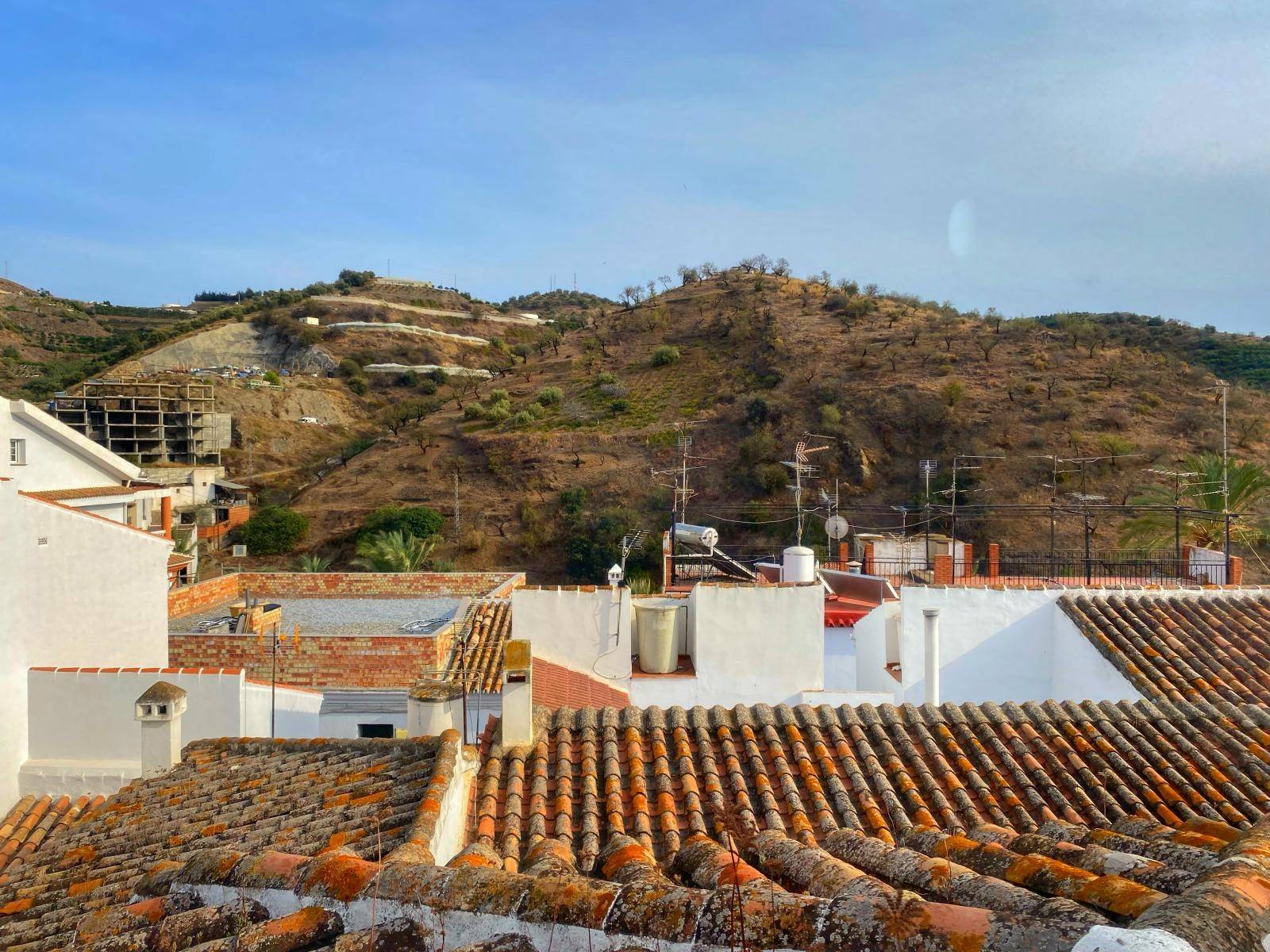 Hus i en landsby i Algarrobo