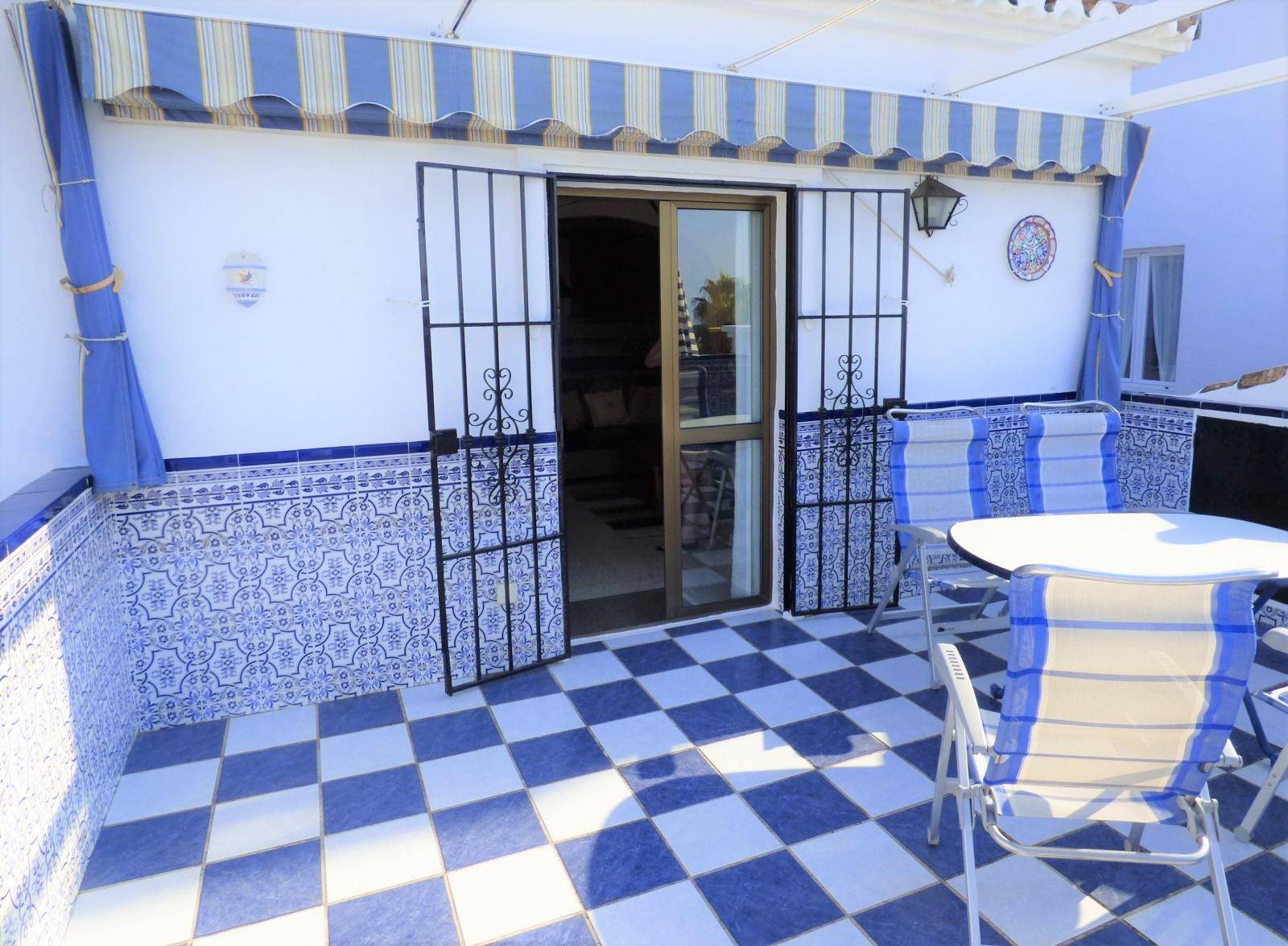 Apartamento 2 dormitorios con vistas en Oasis de Capistrano Nerja