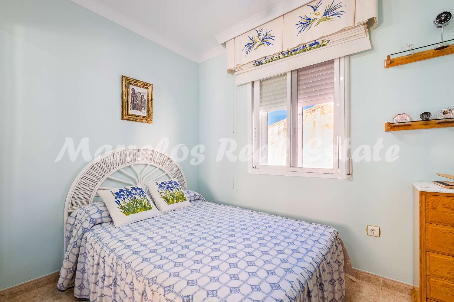 Townhouse in Torrox Costa - 5 mins from the beach and services