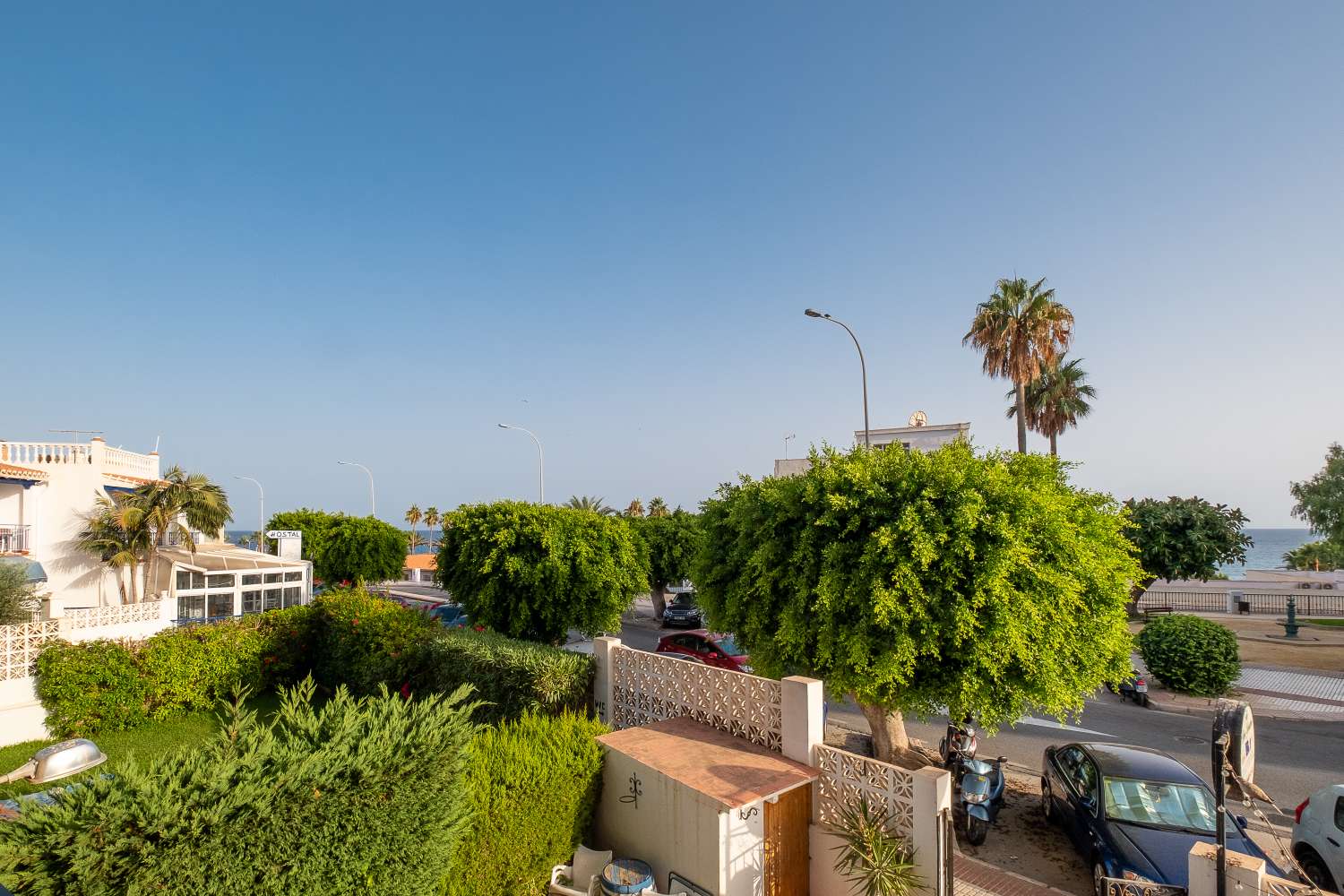 Torrecilla strand appartement in Nerja