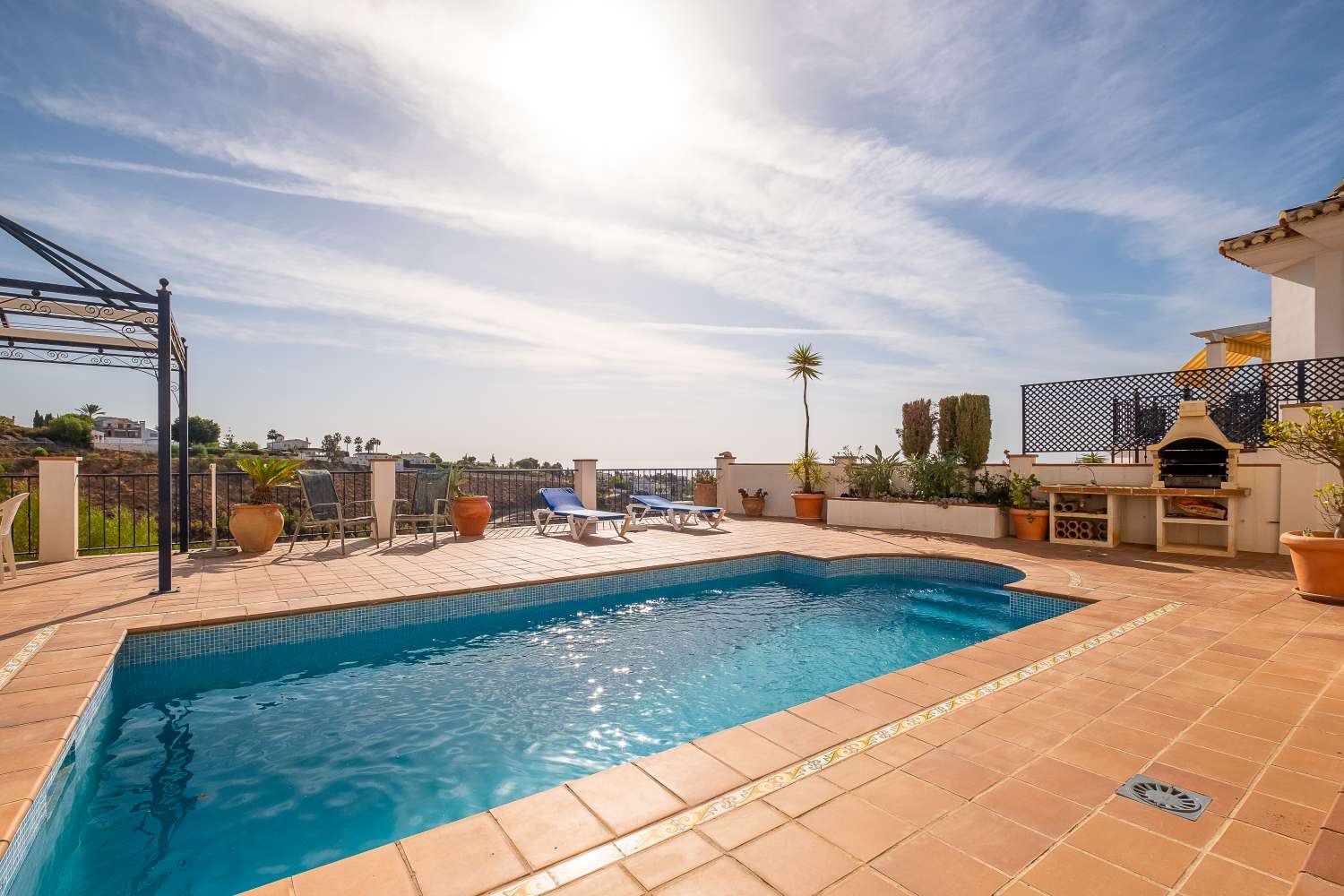 SCHÖNE VILLA IN LAS LOMAS (FRIGILIANA) MIT MEERBLICK