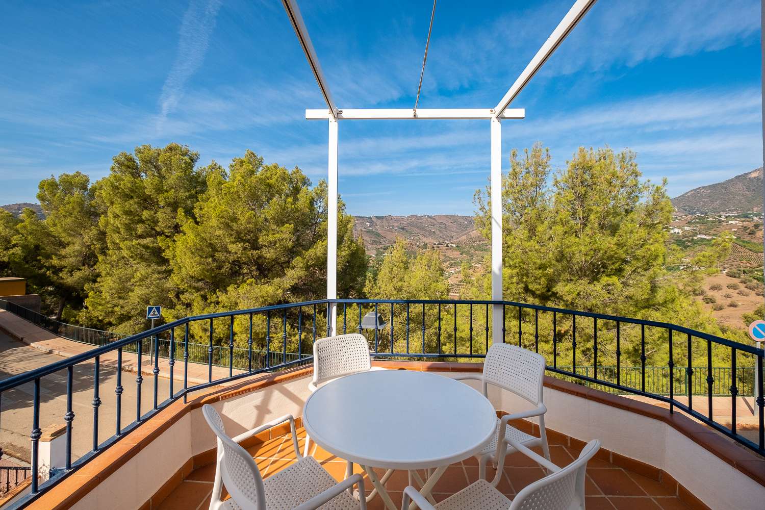 BELLA VILLA A LAS LOMAS (FRIGILIANA) CON VISTA MARE