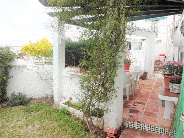 DETACHED VILLA IN MARO