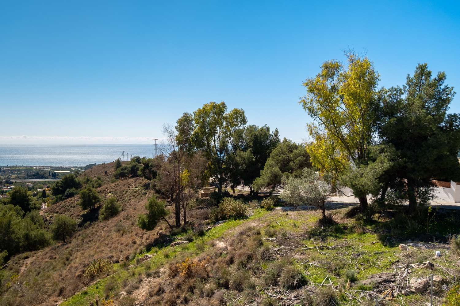 Onlangs gerenoveerde luxe villa gelegen tussen Nerja en Frigiliana