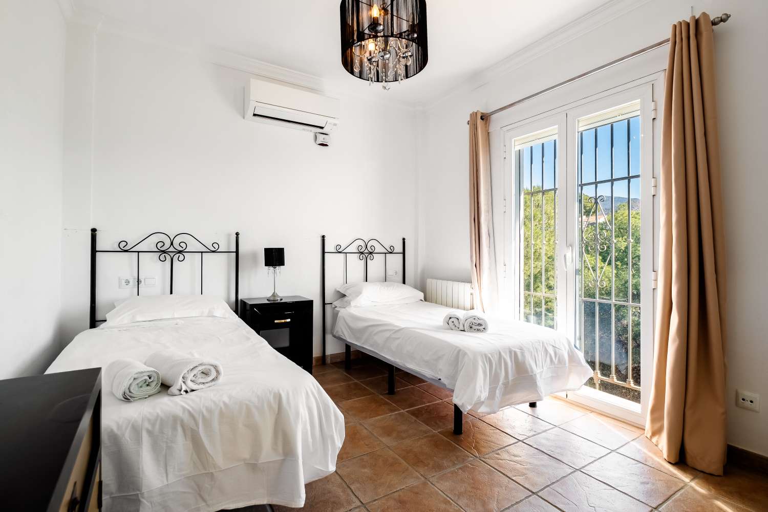 Newly refurbished luxury villa located between Nerja & Frigiliana