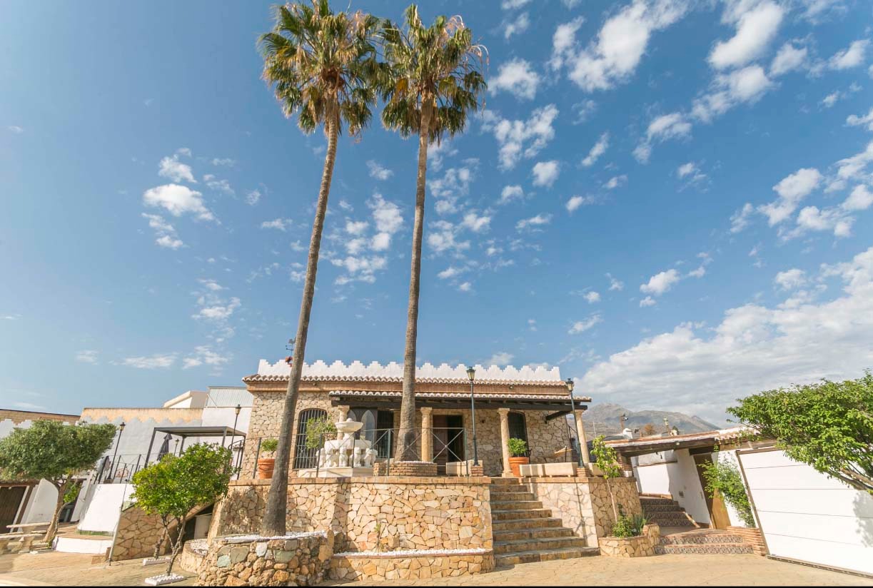 Villa 4 Schlafzimmer Pool Parkplatz Grill Nerja