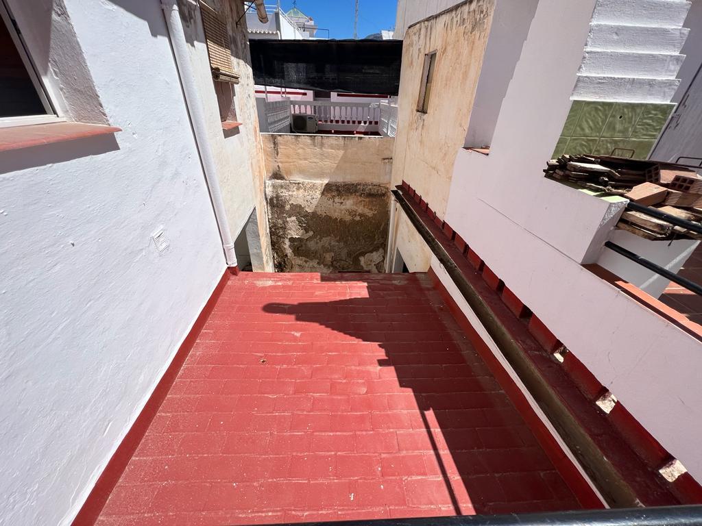 Excellent investment in the center of Nerja