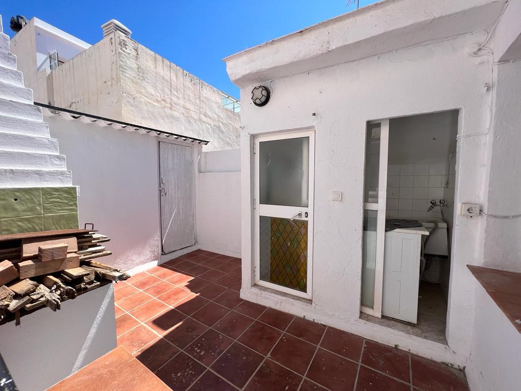 Excellent investment in the center of Nerja