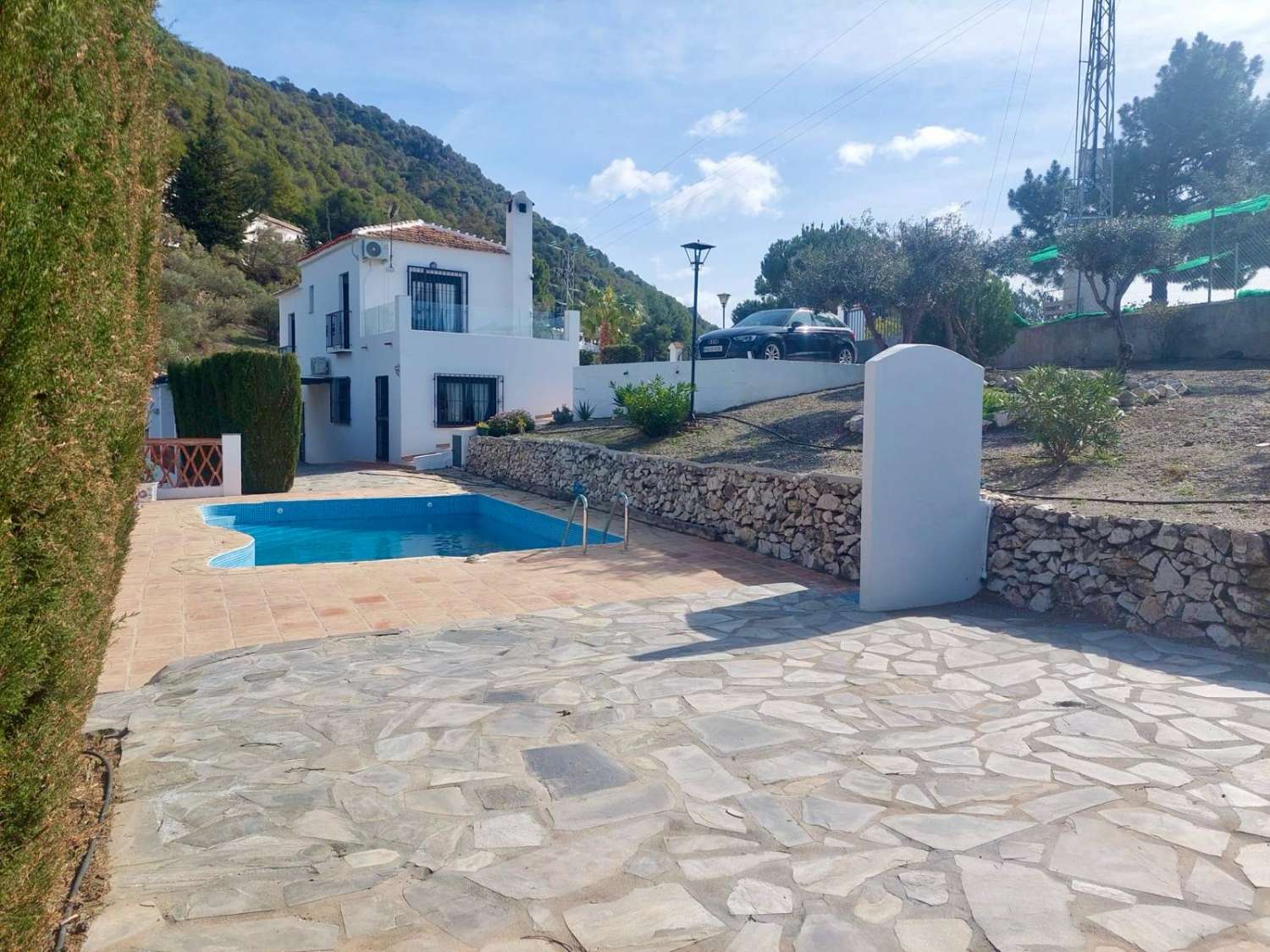 COUNTRY HOUSE FOR SALE IN FRIGILIANA