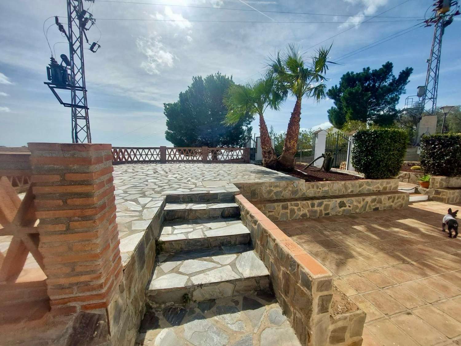 COUNTRY HOUSE FOR SALE IN FRIGILIANA