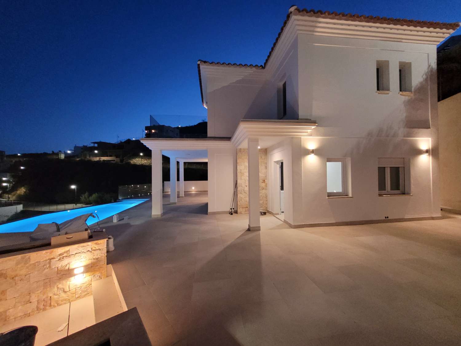 Villa for sale in El Peñoncillo (Torrox), 975.000 €