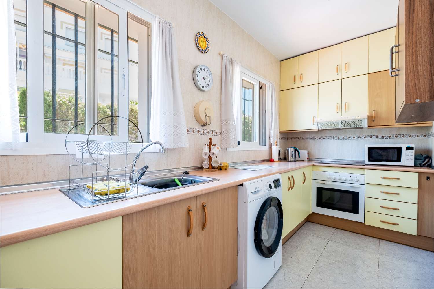 Beautiful independent house in Torrox Park Urbanization
