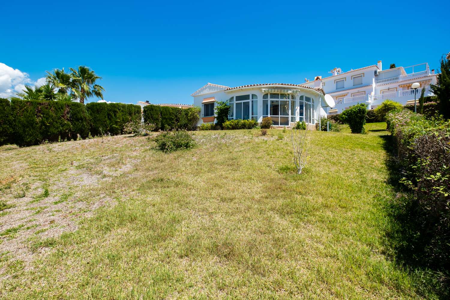 Beautiful independent house in Torrox Park Urbanization