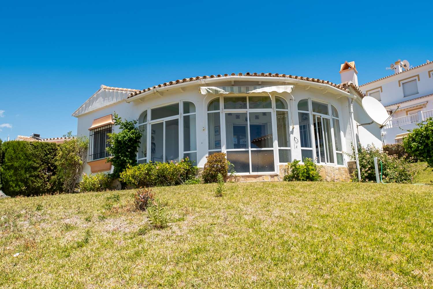 Beautiful independent house in Torrox Park Urbanization