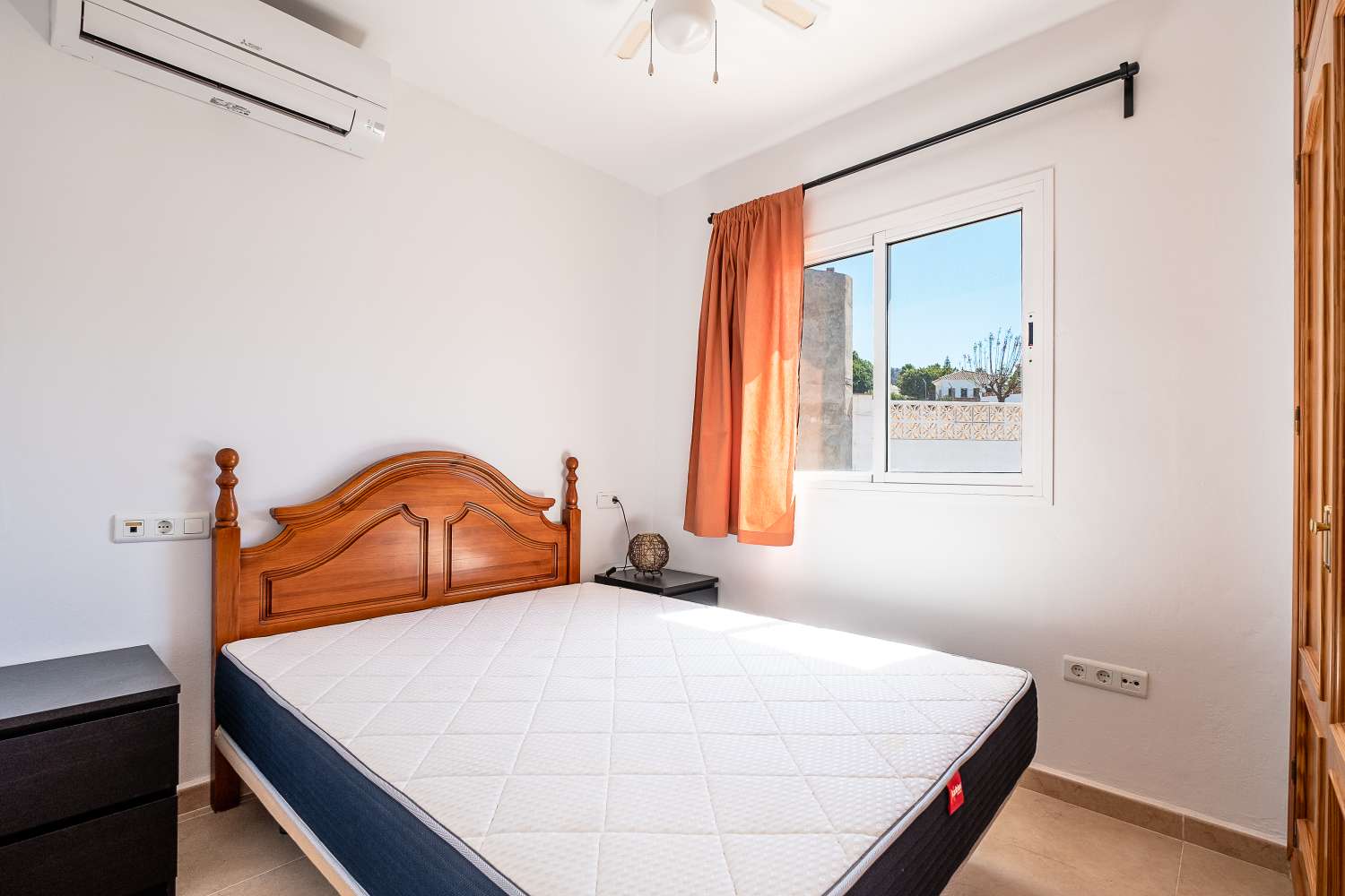 Spacious semi-detached villa in Flamingo Urbanization - Nerja