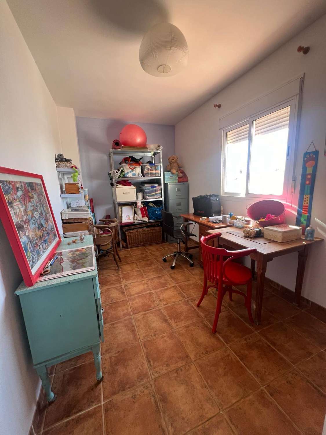 Espaciosa casa con piscina y parking en Nerja