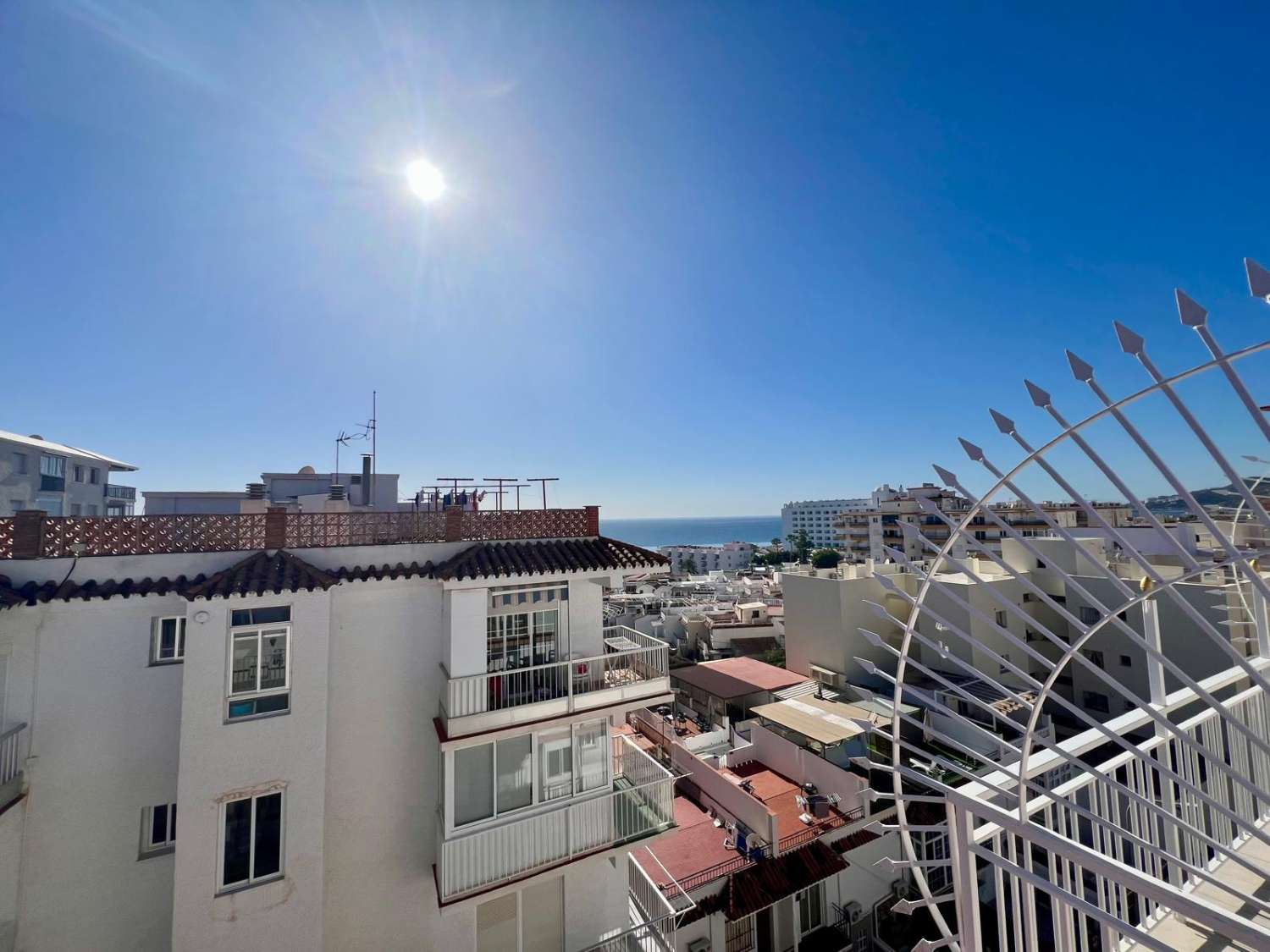 Bonito y soleado estudio reformado cerca de la Playa de Torrecilla - Nerja