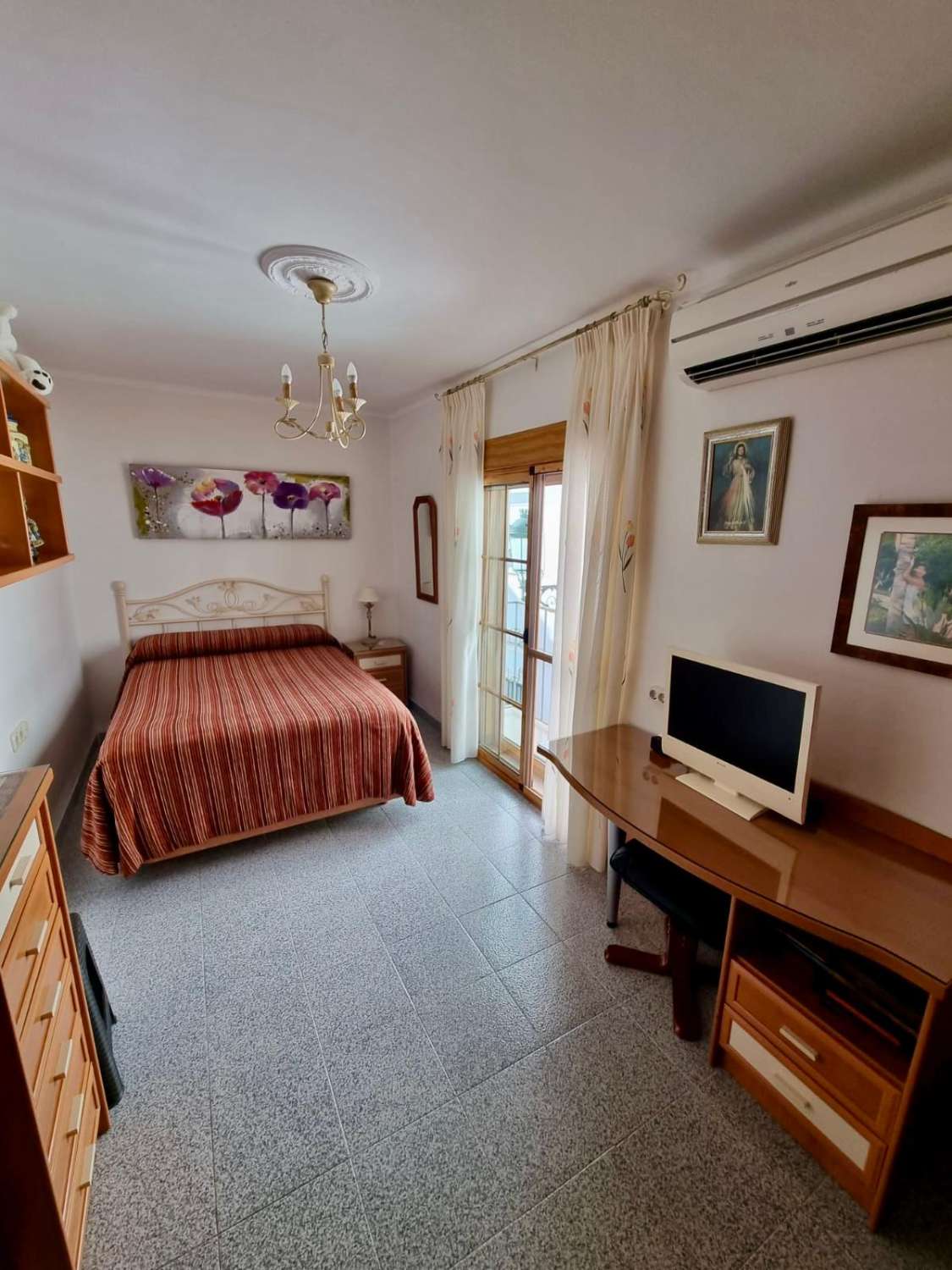 Casa de pueblo en Nerja reformada con 3 dormitorios