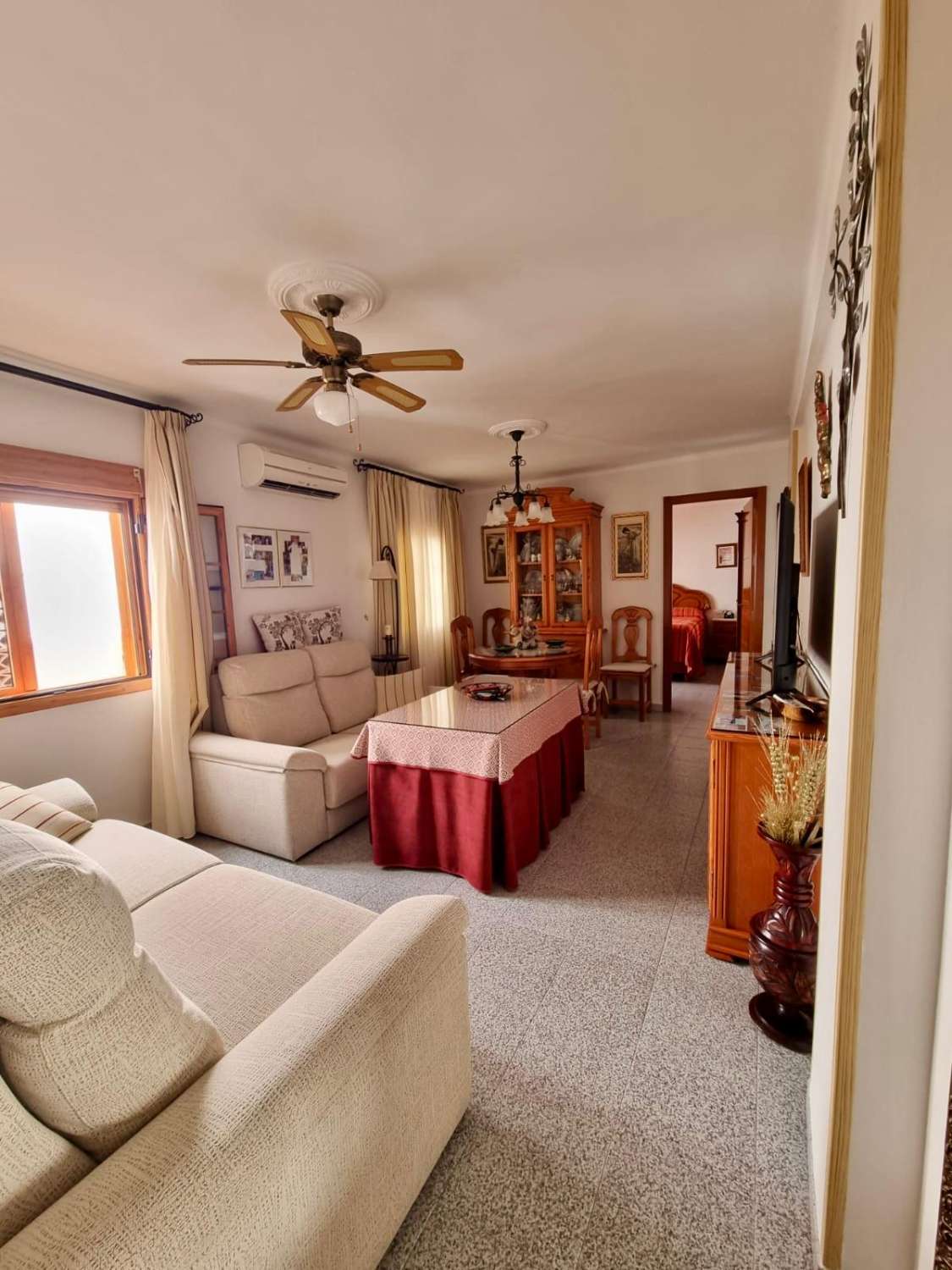 Casa de pueblo en Nerja reformada con 3 dormitorios