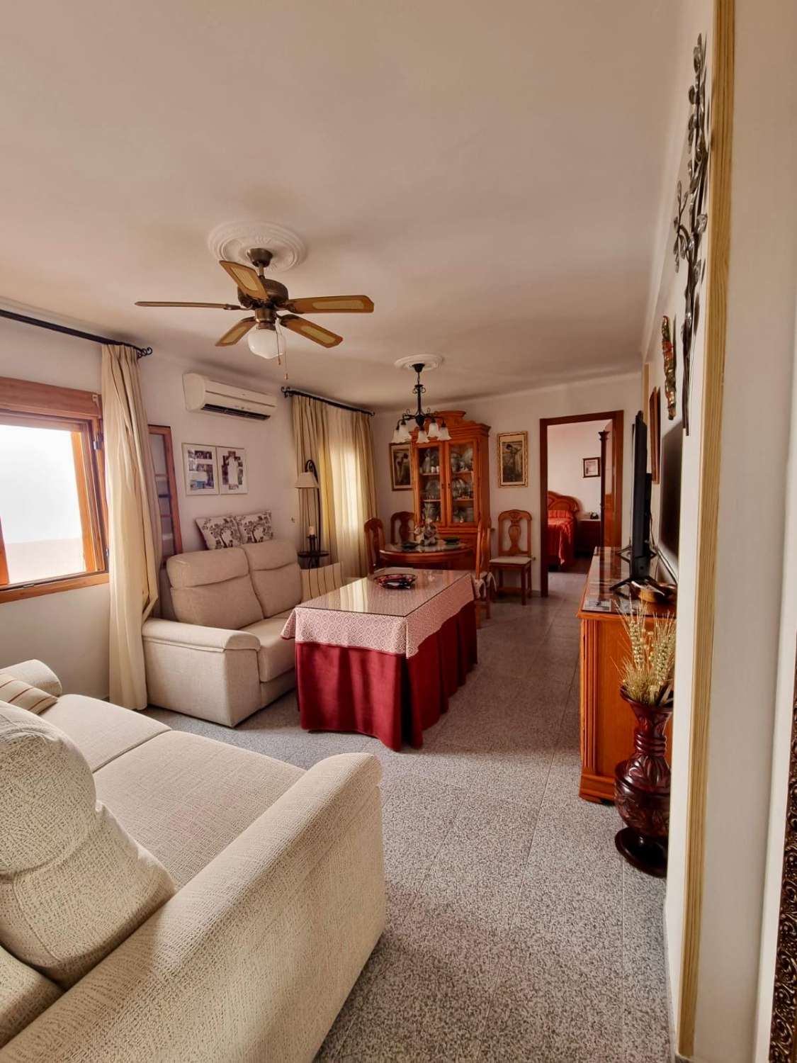 Casa de pueblo en Nerja reformada con 3 dormitorios