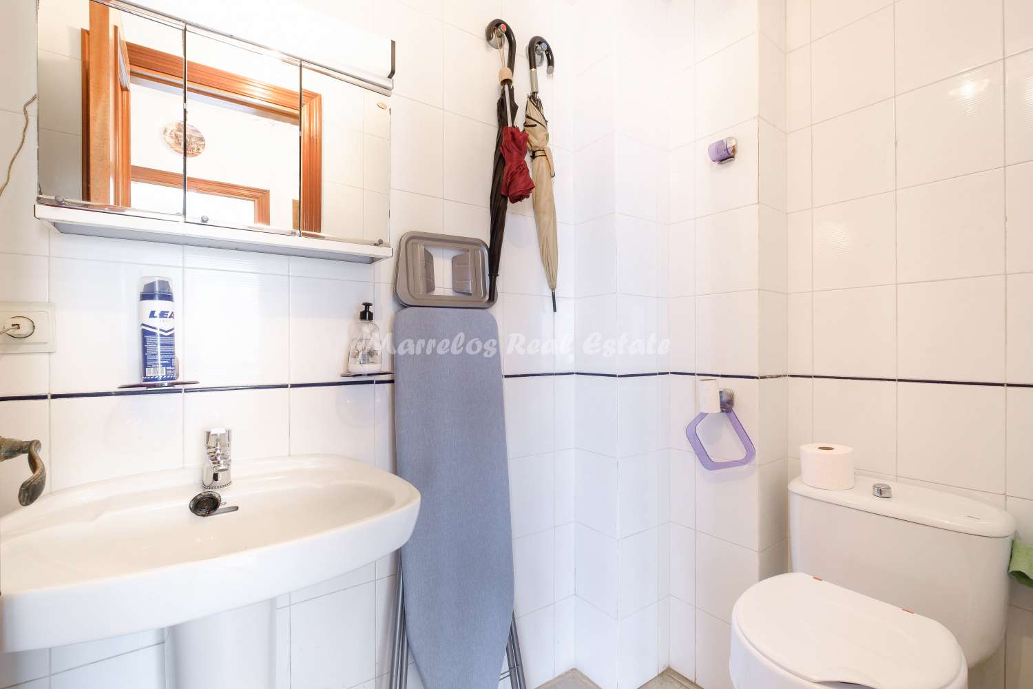Beautiful apartment in urbanization in central Nerja with pool and gardens