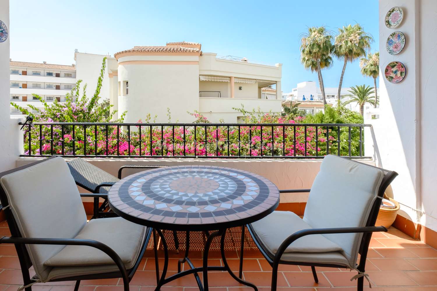 Beautiful apartment in urbanization in central Nerja with pool and gardens