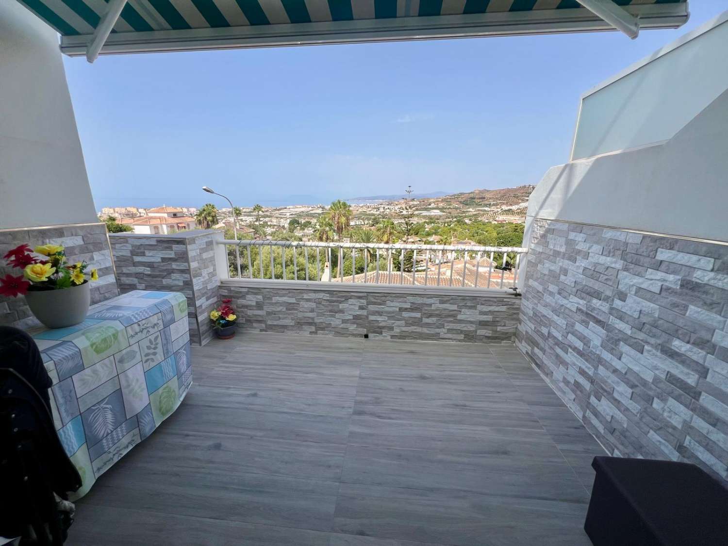 Bonito apartamento con vistas panorámicas en Torrox Park - Las Colinas