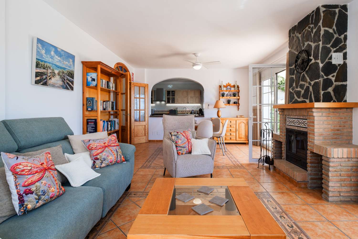 Preciosa villa independiente en Frigiliana con vistas al mar