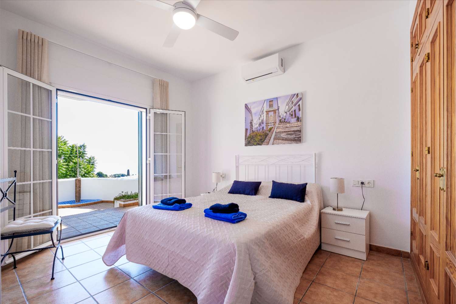 Preciosa villa independiente en Frigiliana con vistas al mar