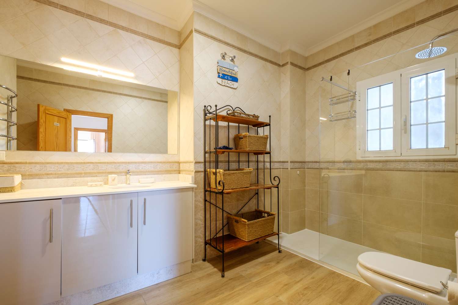 Preciosa villa independiente en Frigiliana con vistas al mar