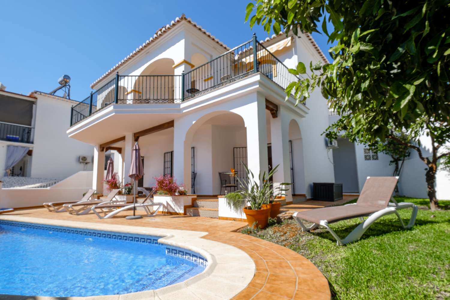 Preciosa villa independiente en Frigiliana con vistas al mar