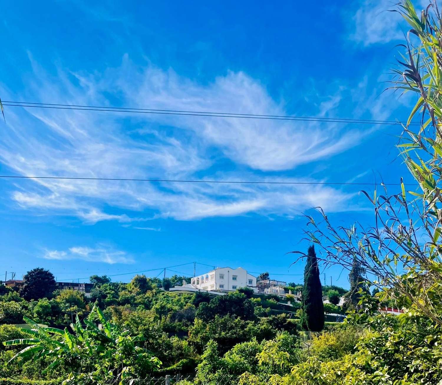 Preciosa villa en el campo con vistas al mar - a 8 mins del centro de Nerja