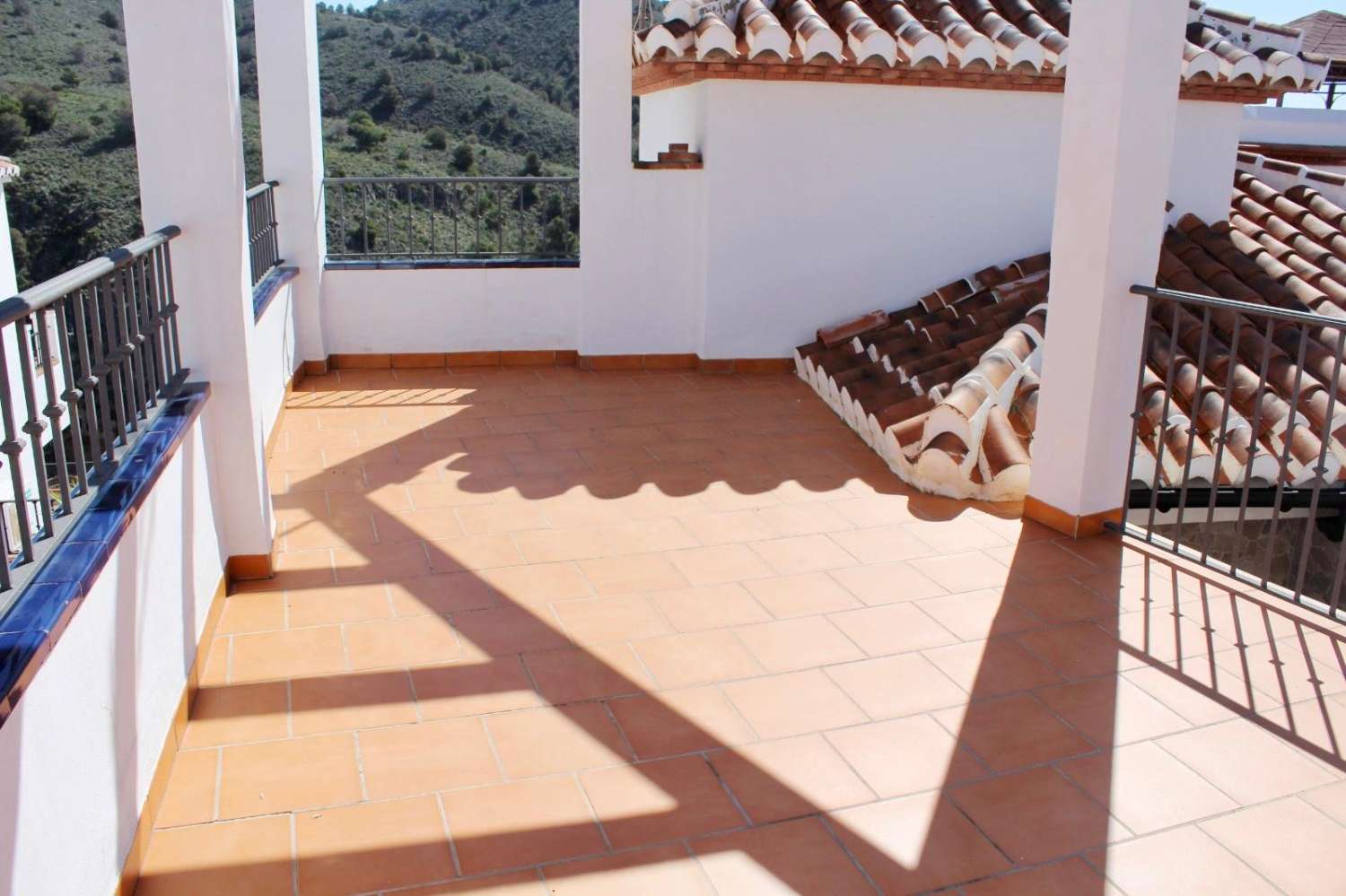 Villa semiadosada en Frigiliana - vistas al mar