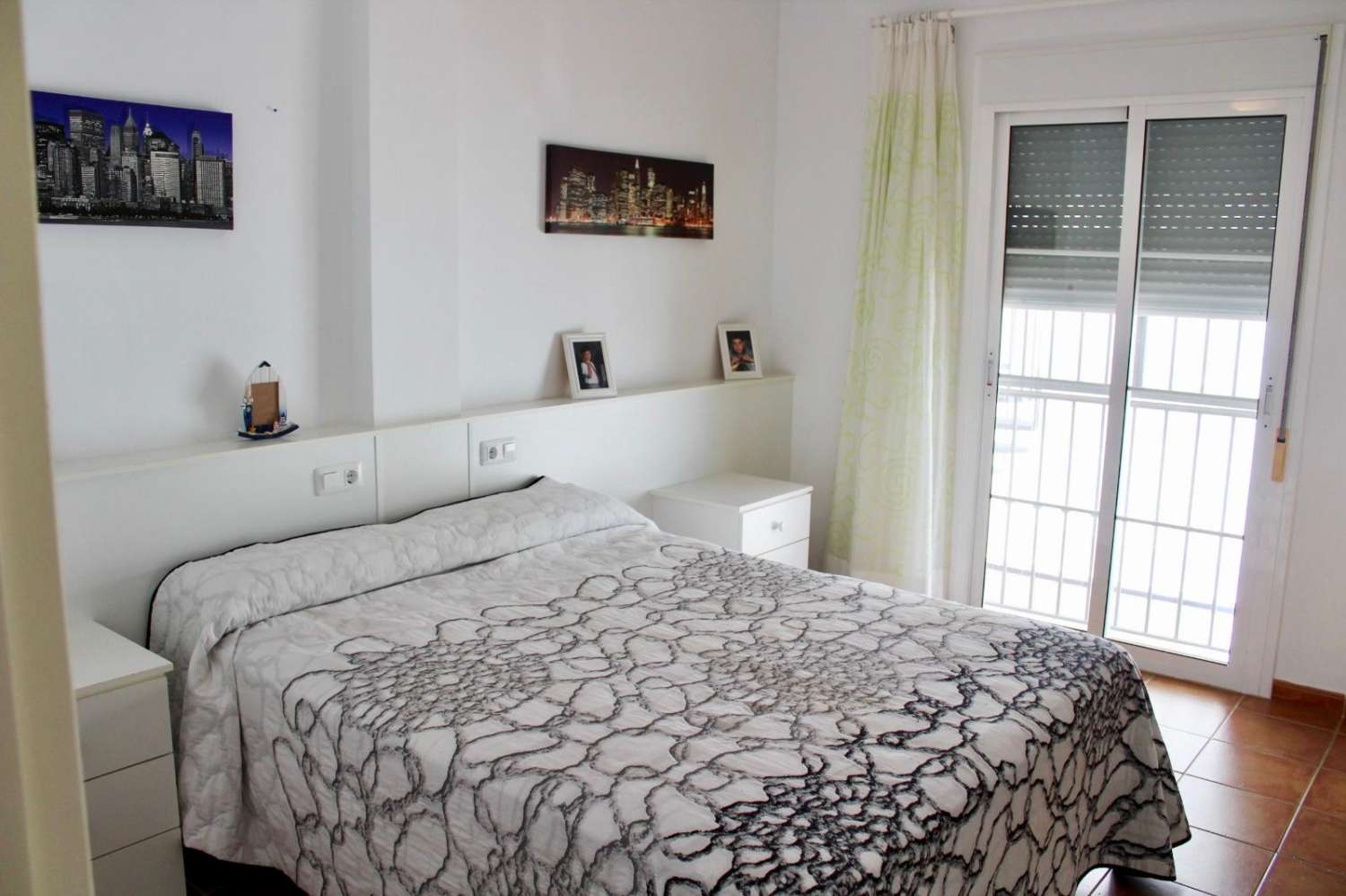 Villa semiadosada en Frigiliana - vistas al mar