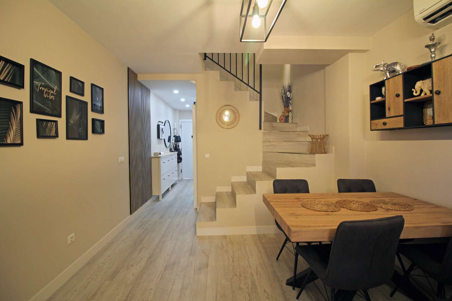 Preciosa casa adosada totalmente reformada en La Noria - Nerja