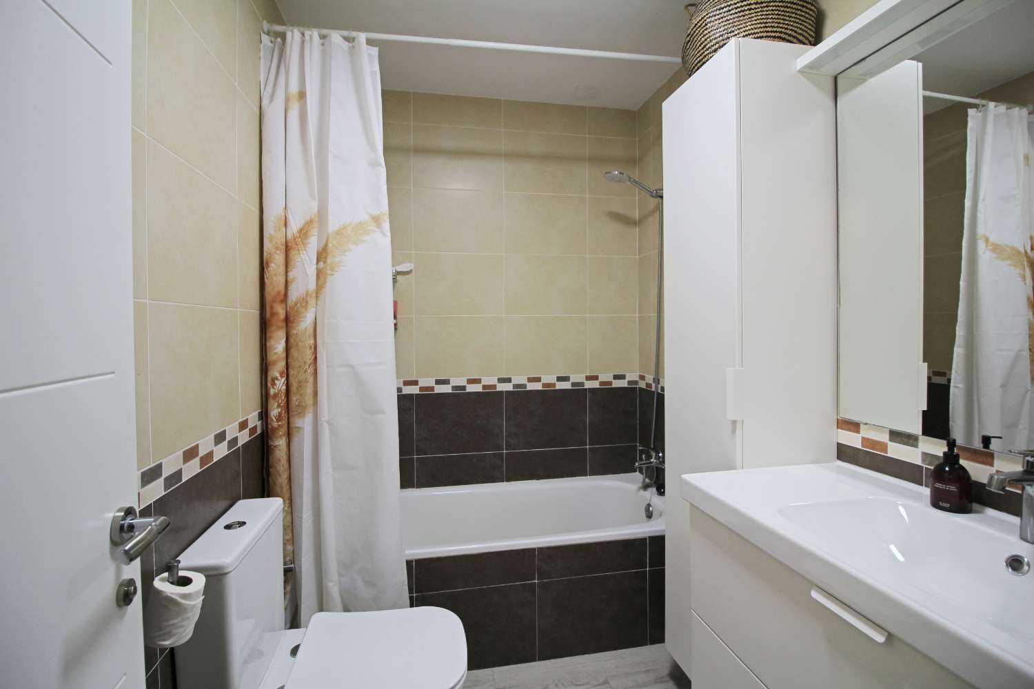 Preciosa casa adosada totalmente reformada en La Noria - Nerja