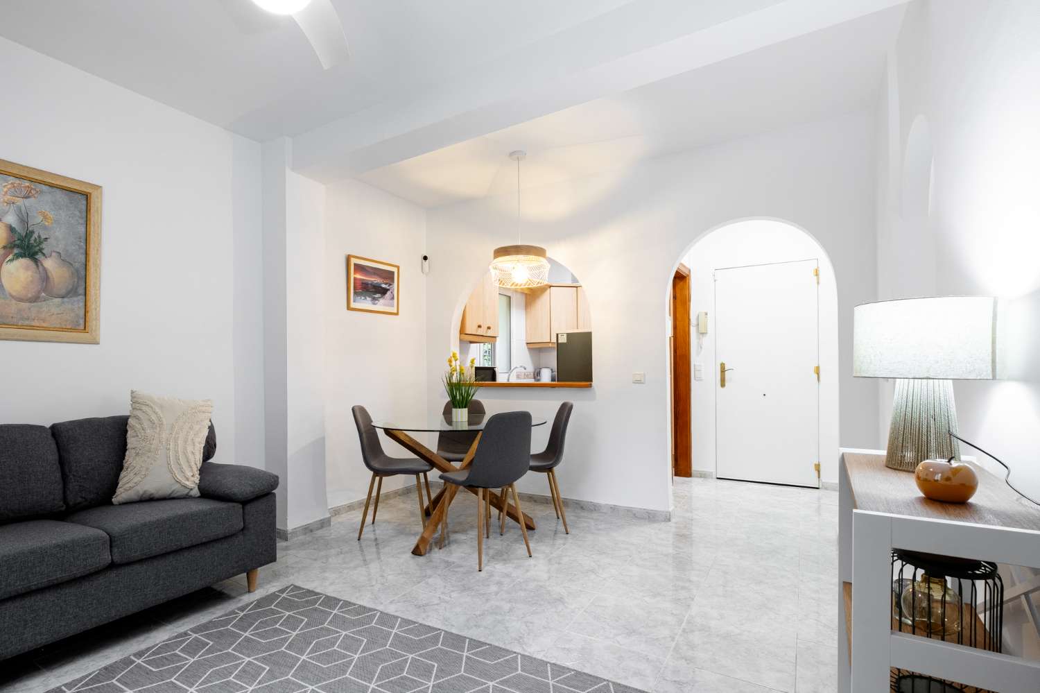 APARTAMENTO EN EDIFICIO TAHITÍ - ZONA PLAYA DE BURRIANA